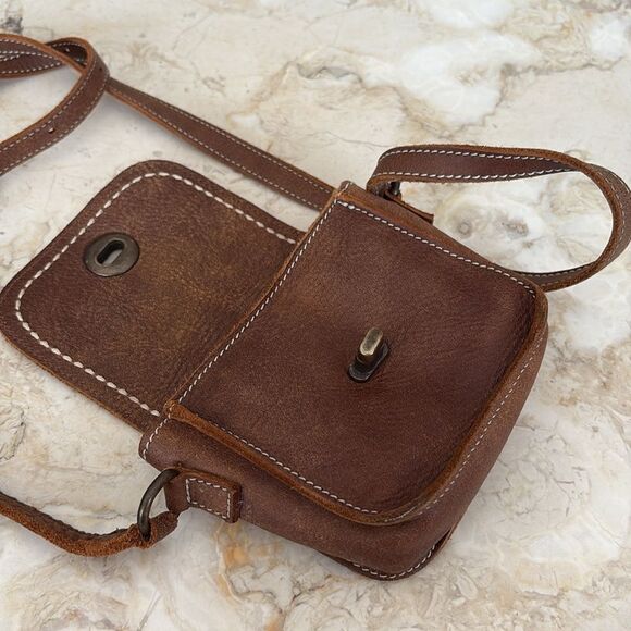 Roots Tribe Leather Mini Crossbody Bag As New - Picture 17 of 17